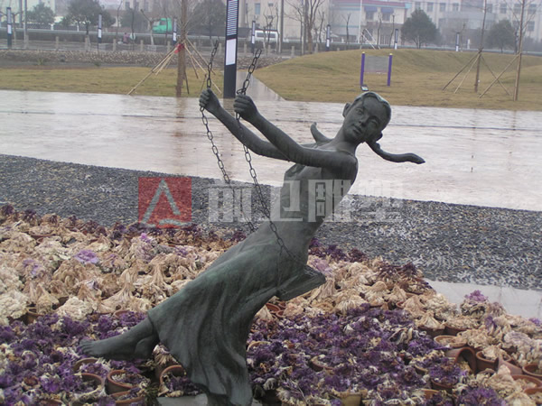 徐州贾汪区世纪广场：《荡千》