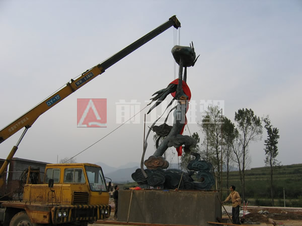 河南济源：《女娲补天》